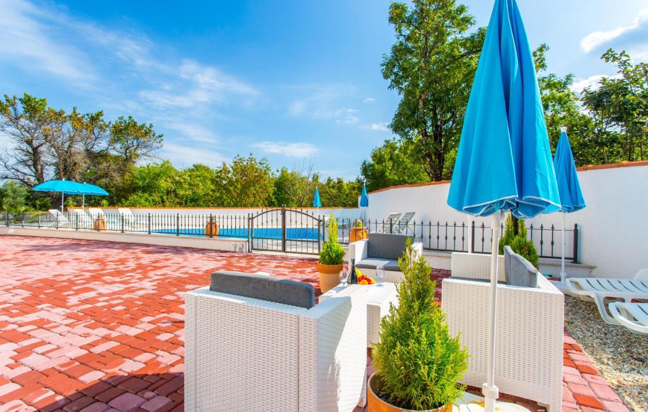Luxury Palmer Residence Krk Dobrinj Buitenkant foto